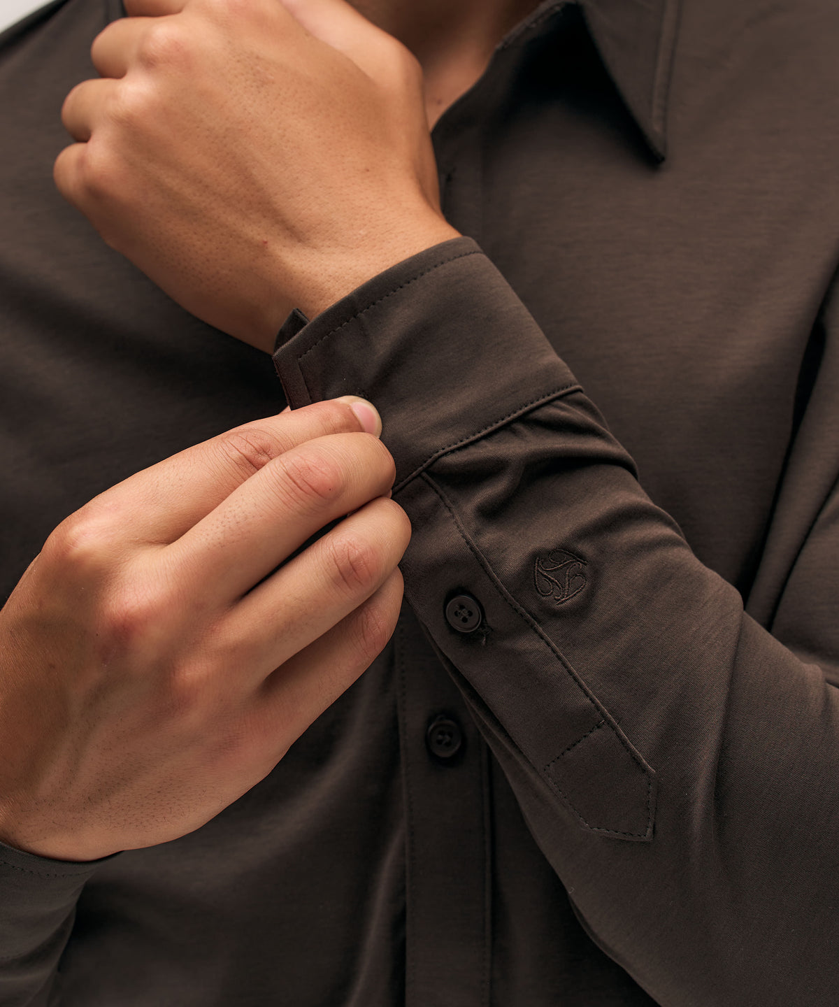 Buttoned Longsleeve Polo | Brown